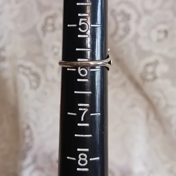 Beautiful Vintage Sterling Ring Size 5.75 - Picture 5 of 6